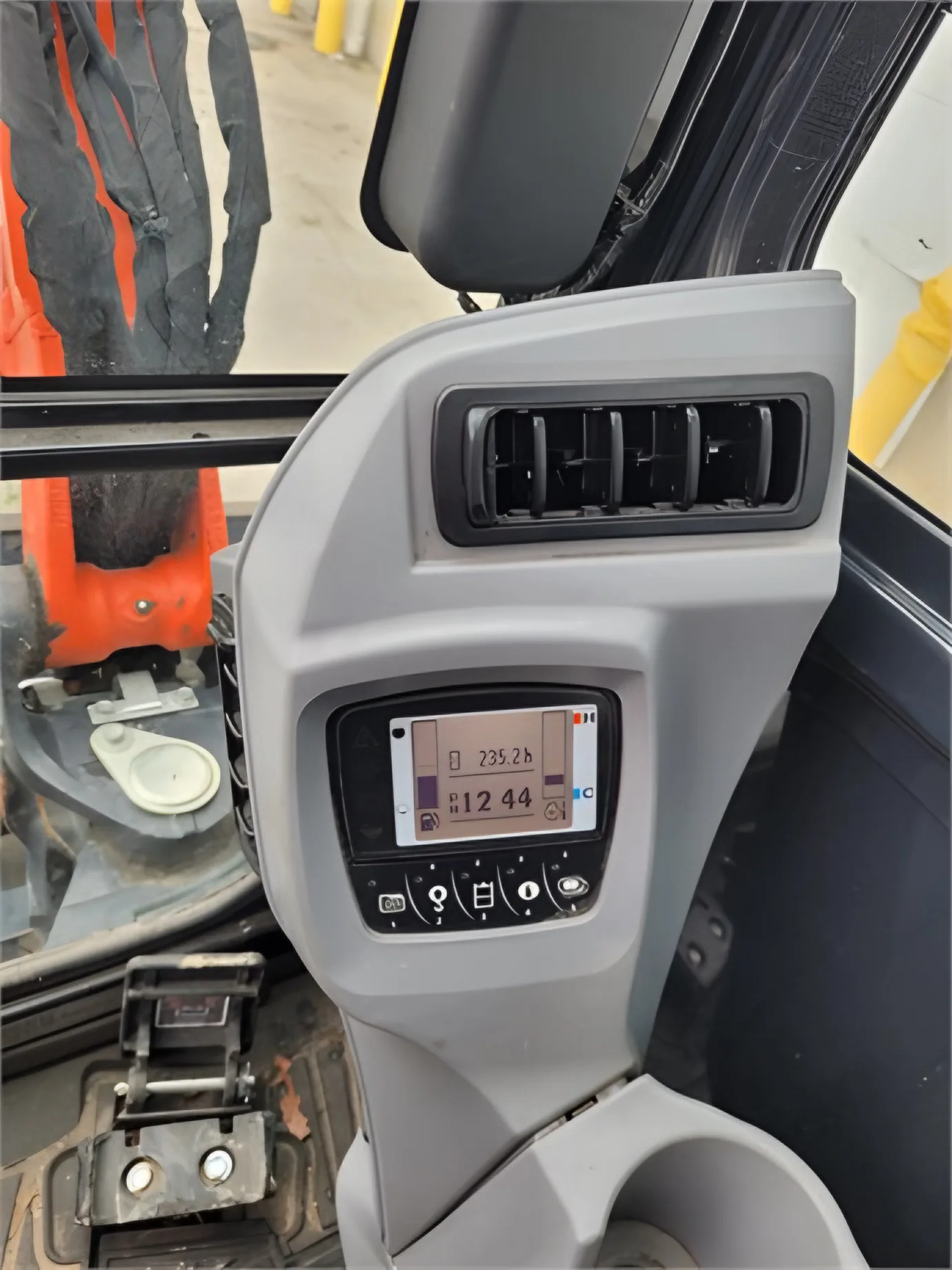 Небольшой мини-экскаватор KX033-04 2021 2018 KUBOTA