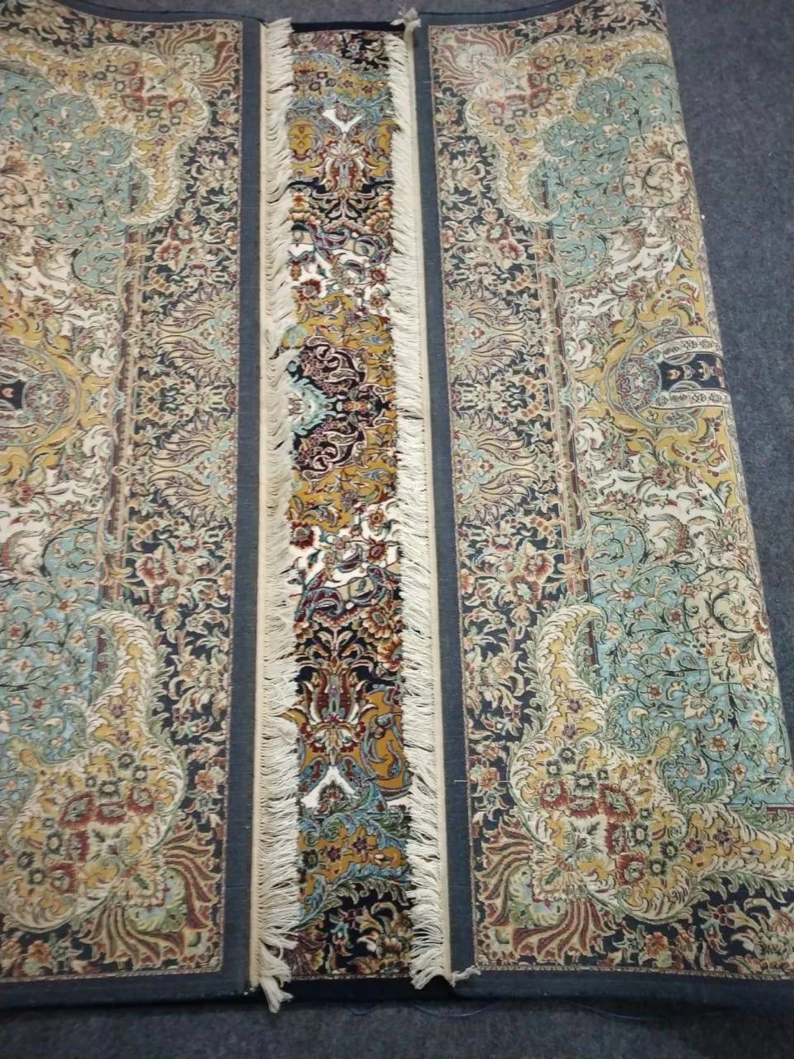 Export Quality Embroidered Modern Carpets Rugs for Home and Hotel Use from Indian Supplier at Bulk Price