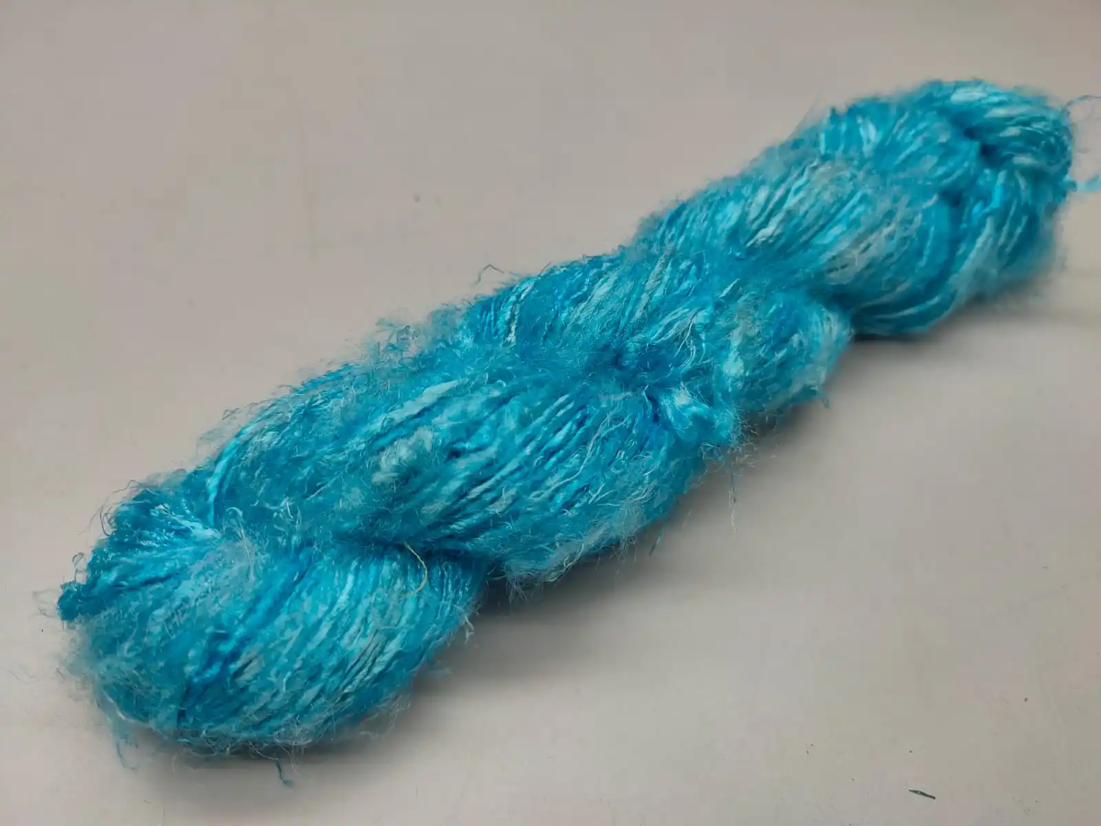 Recycled Banana silk handspun yarn in 128 colors for Knitting weaving Embroidery tufting art and craft