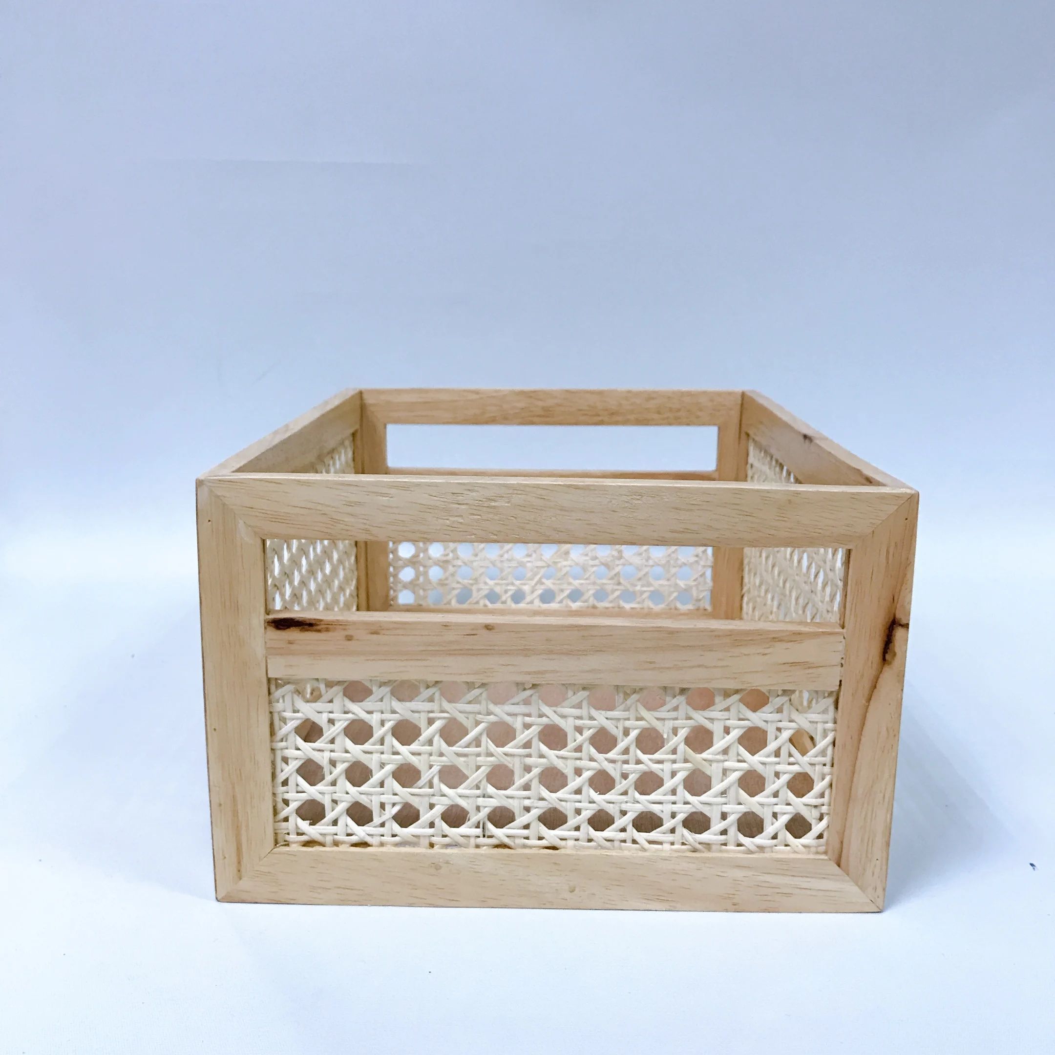 Vietnamese Hand-Woven Rattan Rectangular Storage Basket Decorative Laundry Bin for Kitchen or Home Use Boxed Handicrafts