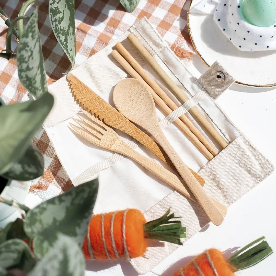 Custom utensils portable reusable travel picnic camping cutlery set eco friendly wooden bamboo eating utensils
