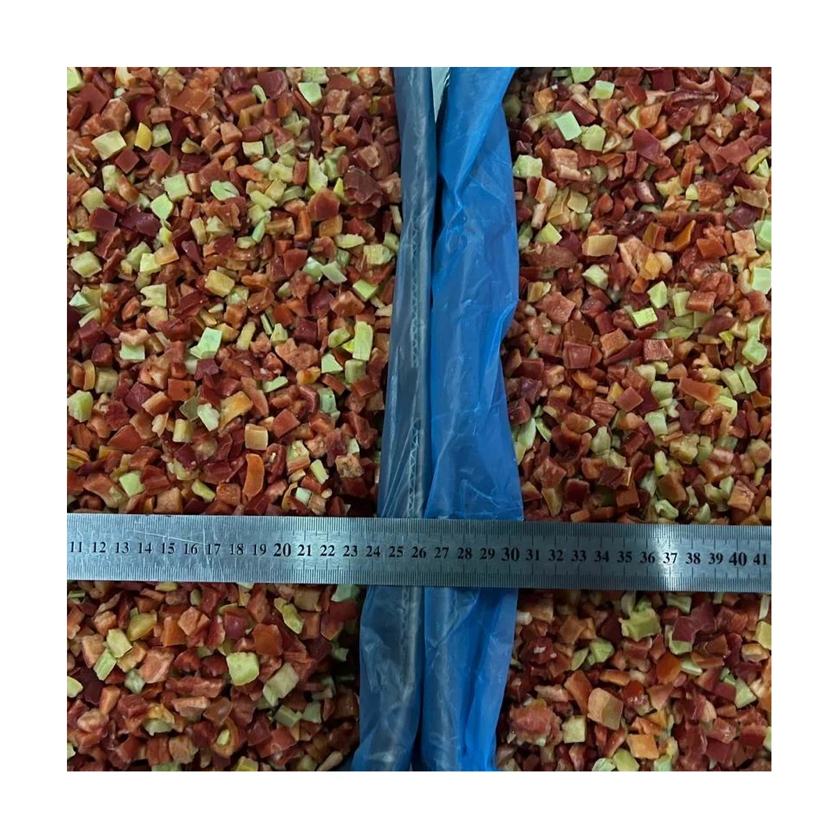 High quality 12 kg 10x10 mm frozen vegetables from Uzbekistan chopped mixed bell pepper pieces for food