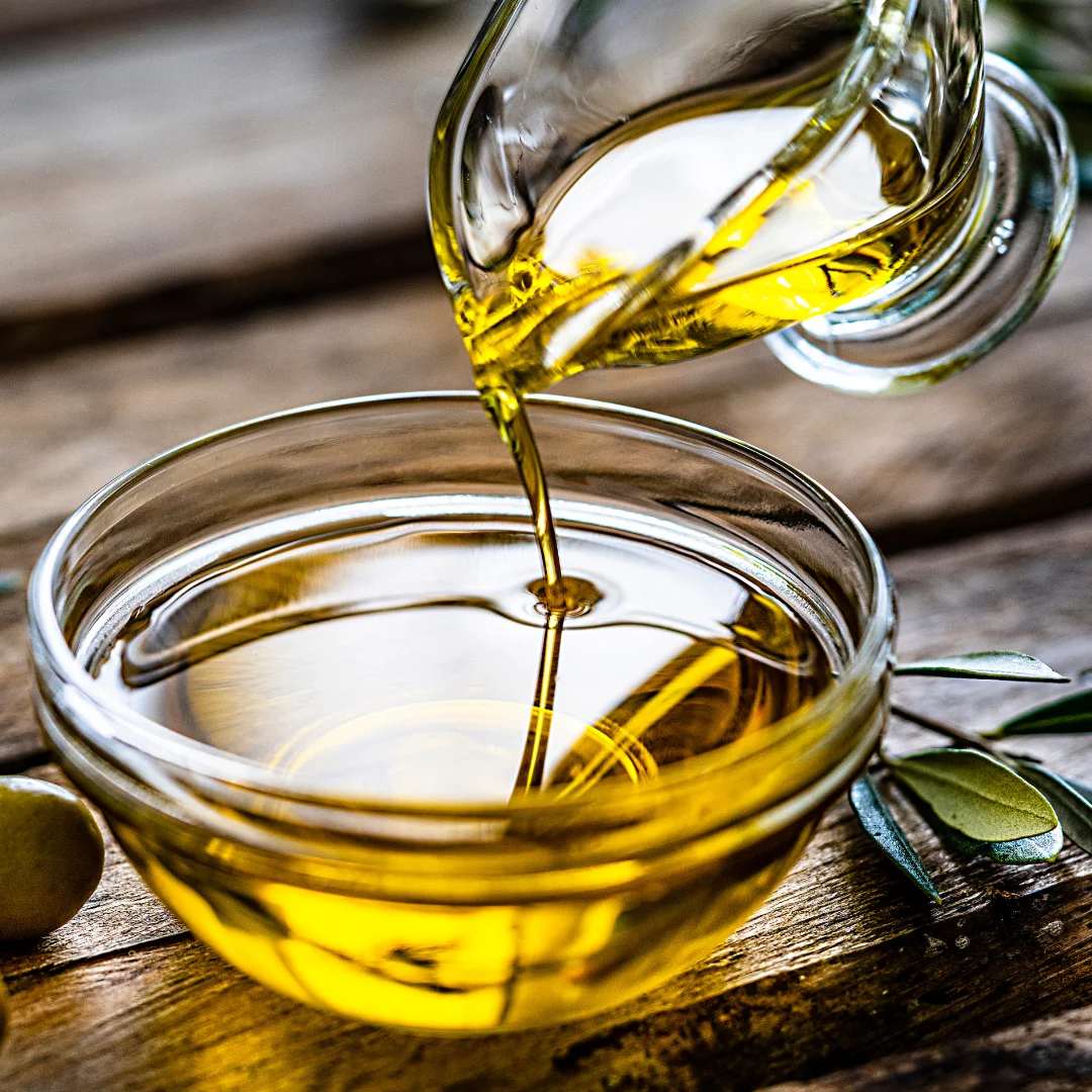 Made in Italy italian Extra virgin olive oil with rosemary in bottle 0,25 lt whosale price without dyes and preservatives