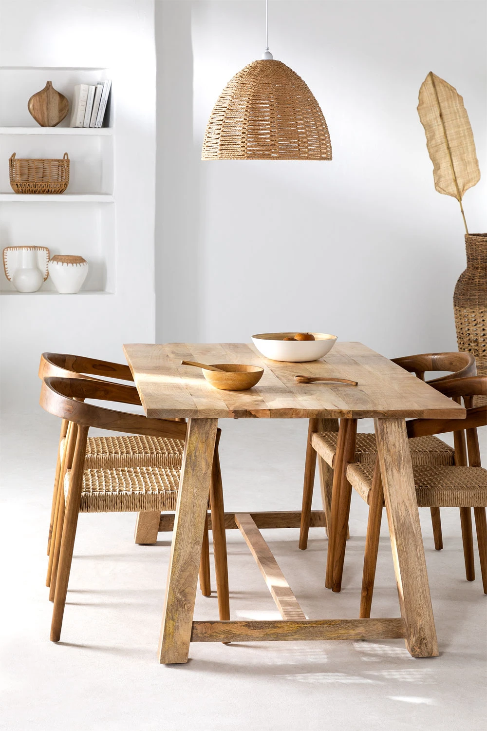 High Quality Royal Luxury Modern Wooden Hand Carved Dining Chair Set Artistic Teak Mahogany Suar Wood Rattan Living Room Hotel