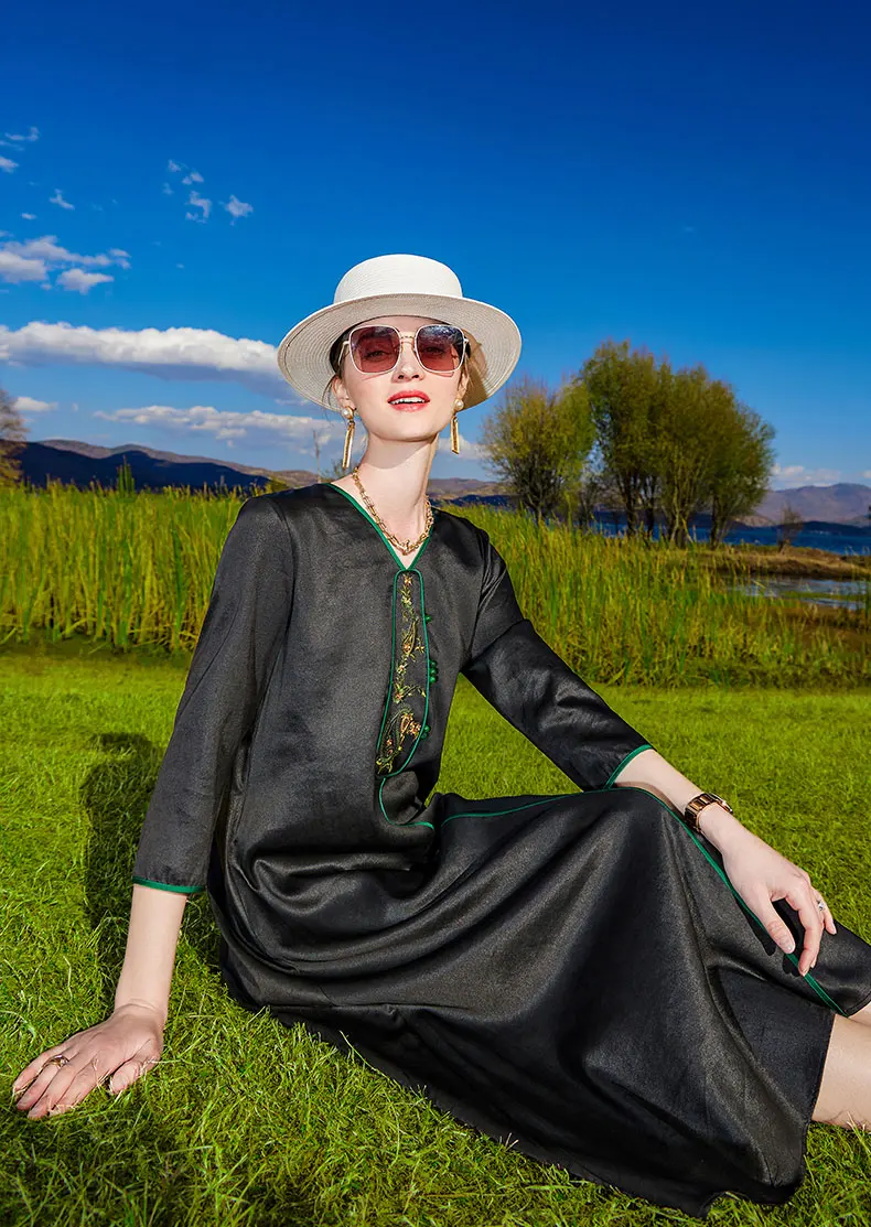 Hot Selling Best Winter KML Italian Design Collection Luxury Black Long Dress For Women And Lady