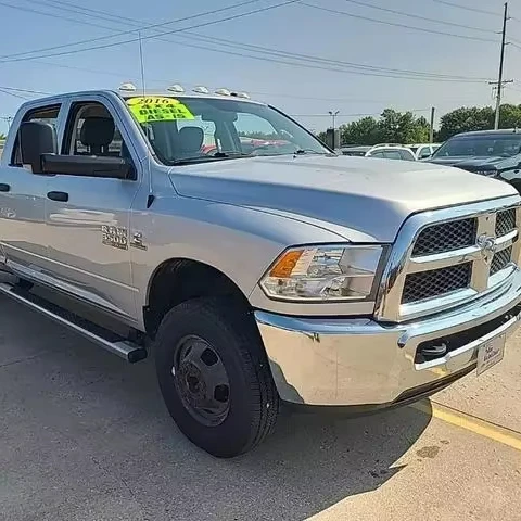 2016 RAM 2500 торговец