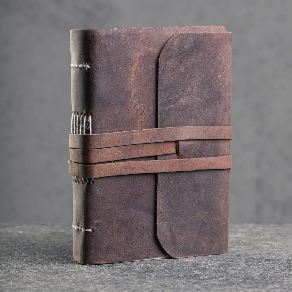 Handmade Full Grain Genuine Leather Journal Antique Cotton Rug Paper Leather Book Sketchbook Pencil Painting Paper Hard Cover