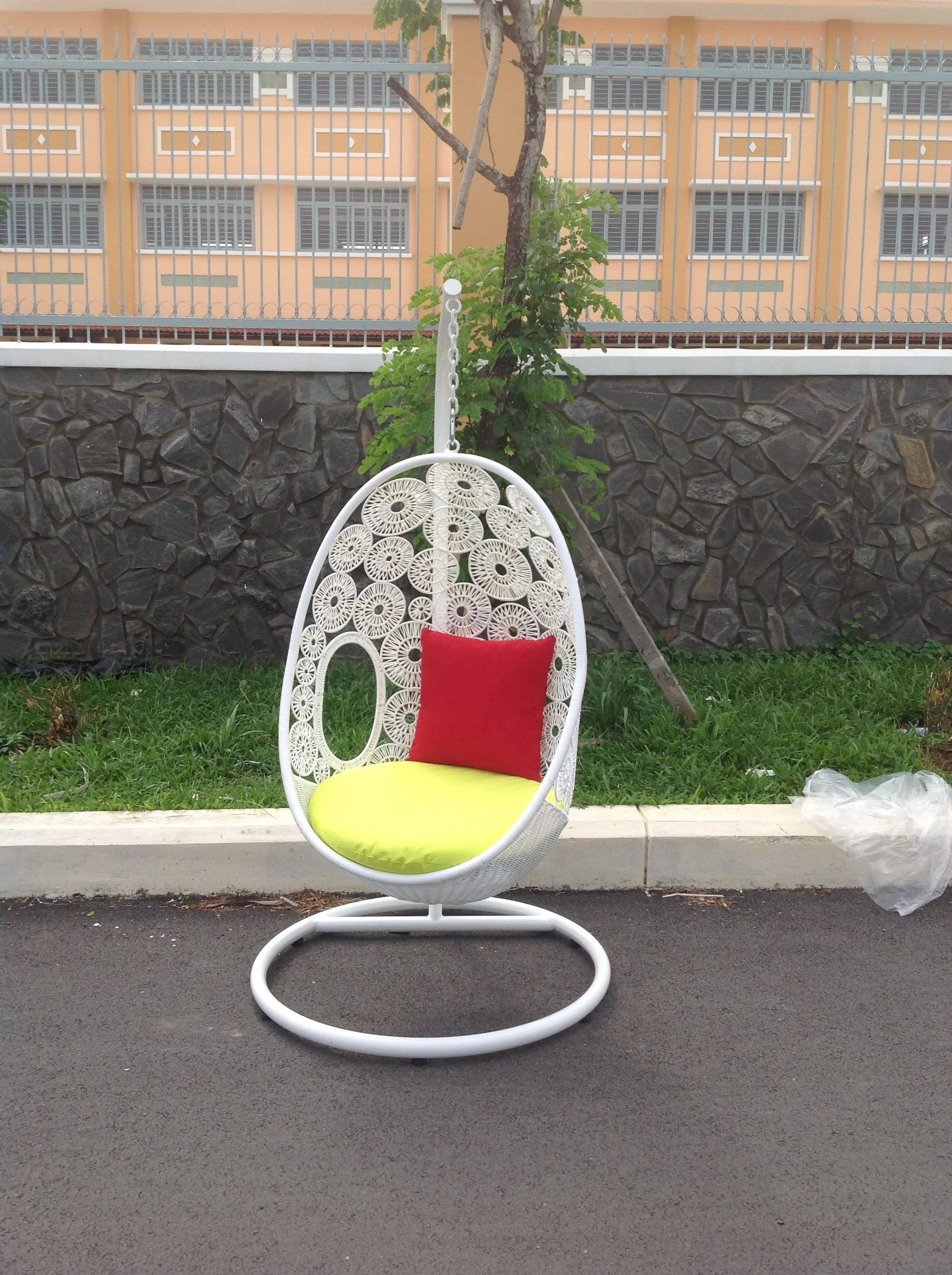 PRSW Outdoor Rattan wicker swing chair 1 seat garden furniture hanging egg chair with stand popular good factory pricing