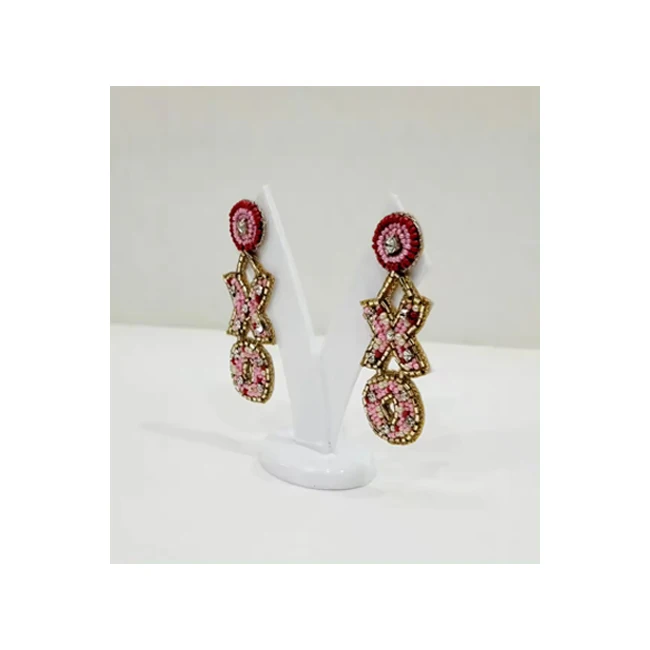 Женские серьги из бисера