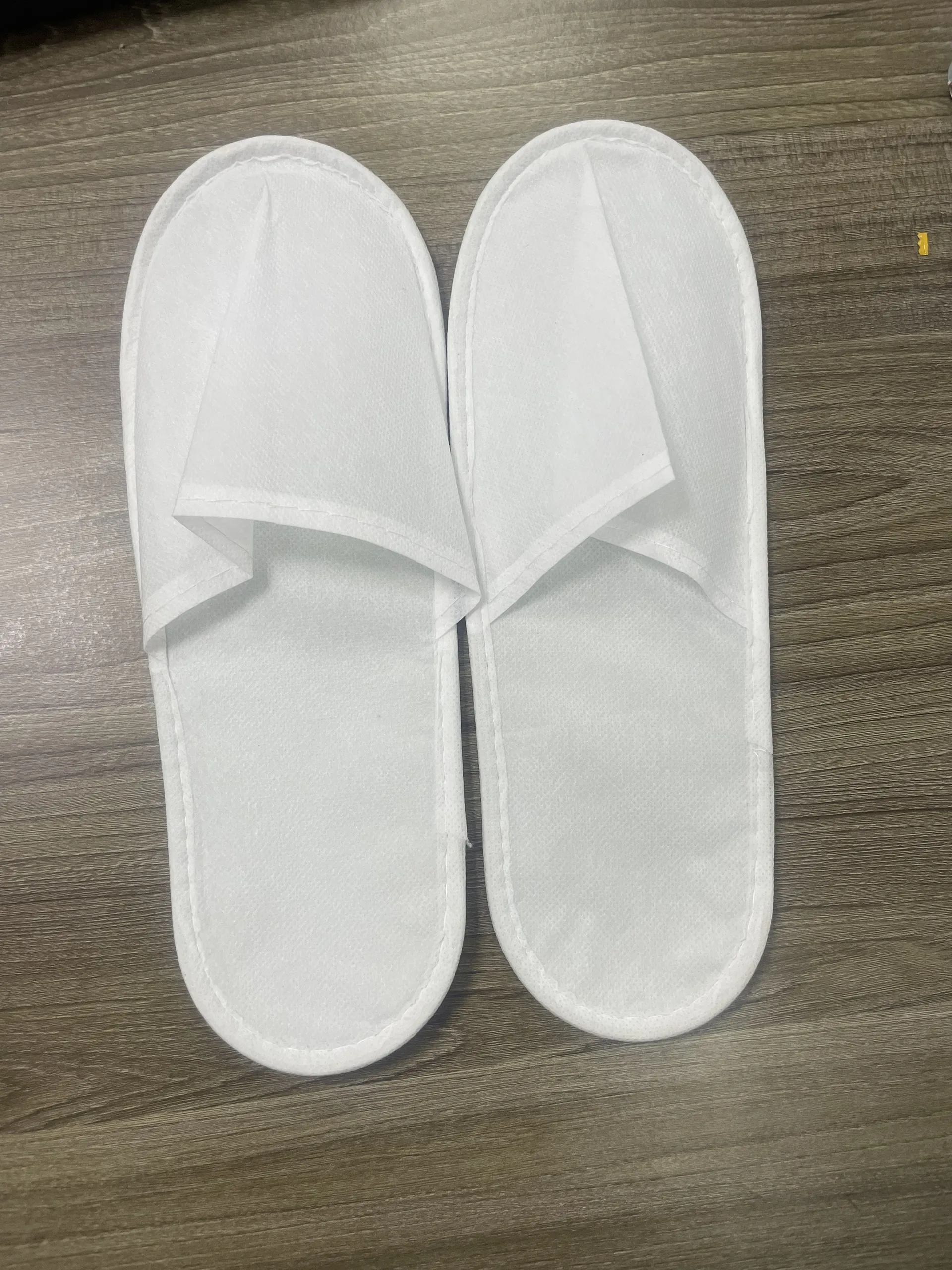 Hotel Slippers Non woven cheap Price OEM Sustainable Customized Packaging From Vietnam Manufacturer