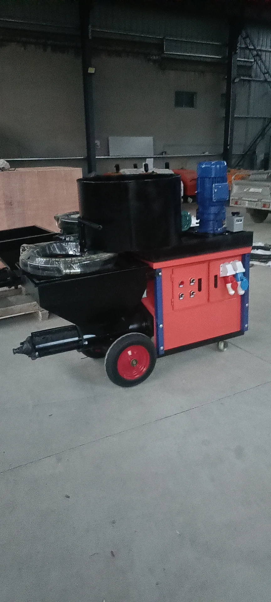 Bottom Price 80L Hopper Capacity Wall Cement Plaster Machine for Construction