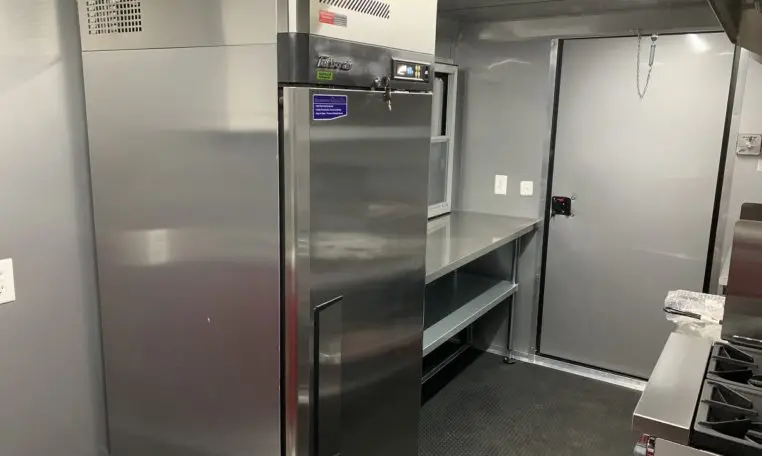 Standard Mobile Food Truck 8.5x20 Equipped BBQ Trailer Milk Mobile Restaurant Restaurant Equipment Food Trailer for Sale Canada