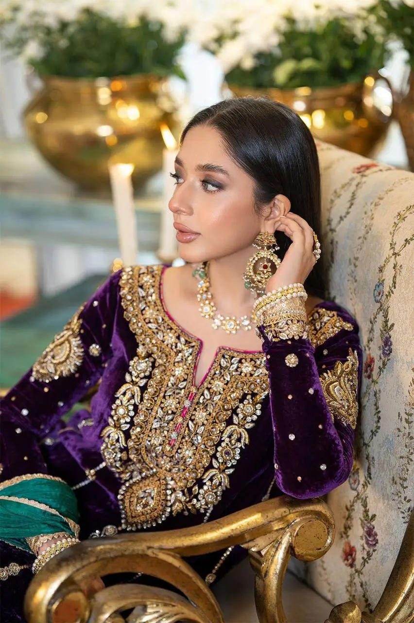 Modest Designer High Quality Women Velvet Dress Salwar Kameez Stylish Heavy Pure Viscose Velvet Salwar Kameez