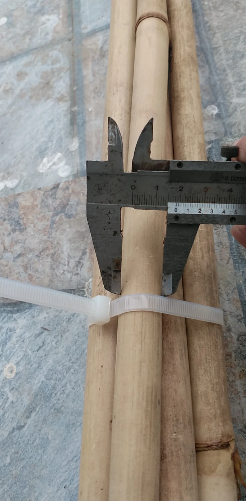 Лидер продаж прочный вьетнамский завод и 100% Сырье бамбуковый шест с индивидуальным размером