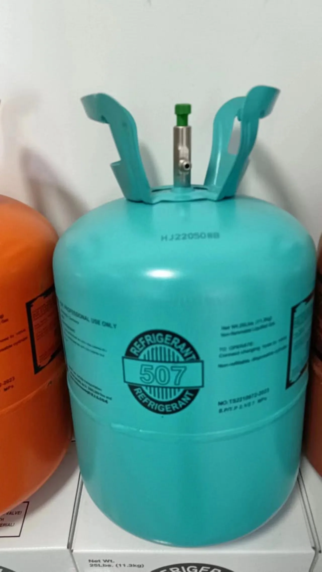 R22a Refrigerant Gas High Quality 99.9% Purity Cylinder 10.9kg Refrigerant r22a