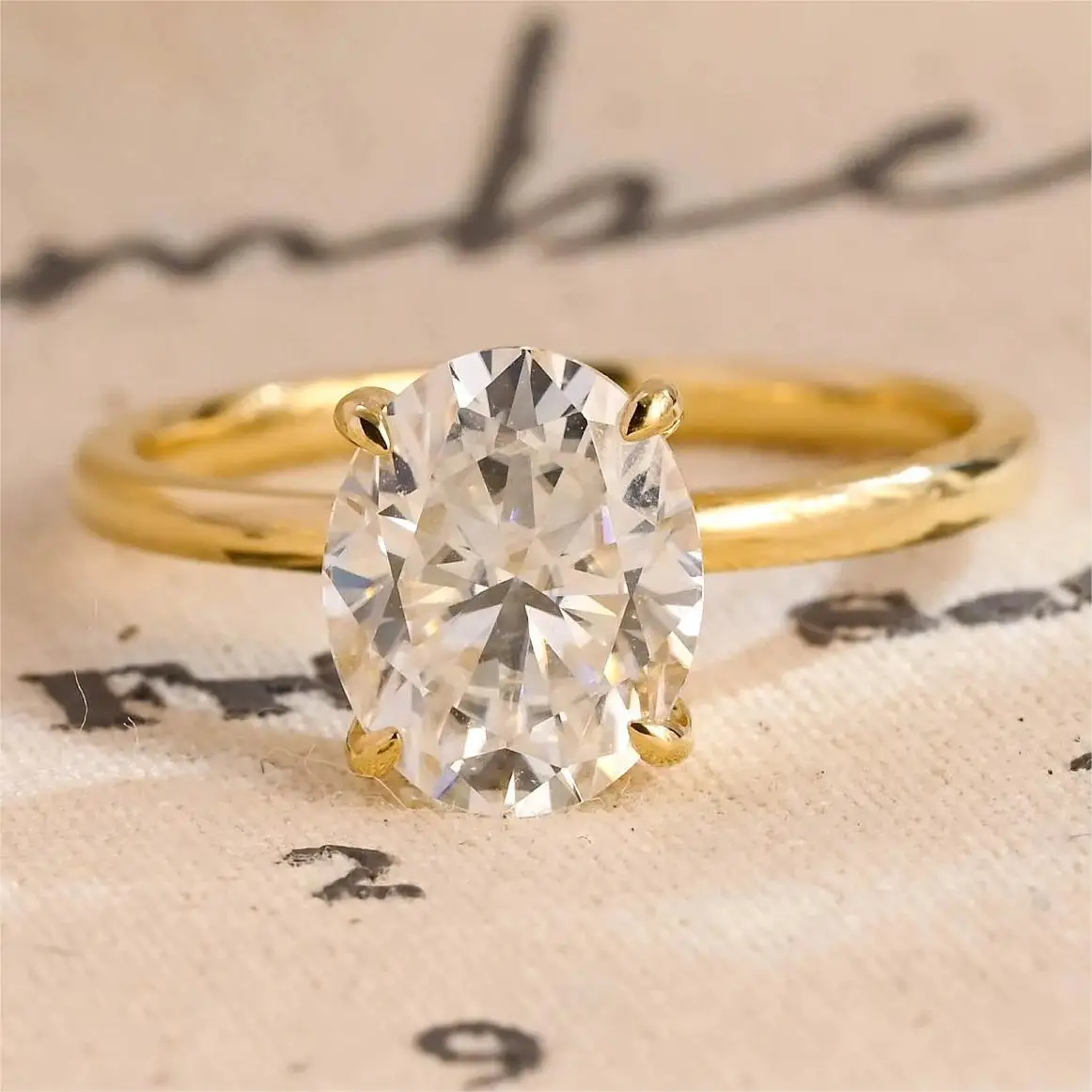 Factory Price Oval Cut VVS Moissanite Diamond 925 Sterling Silver Solitaire Oval Moissanite Engagement Ring Wedding Proposal