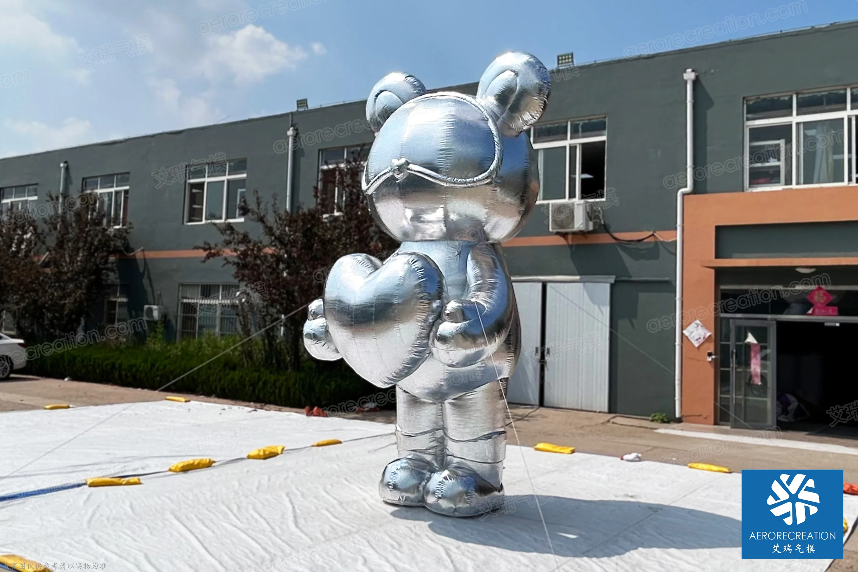 Aero Inflatable Decorative Silver Bear Custom Giant Interactive Inflatable Cartoon Bear for Promotion