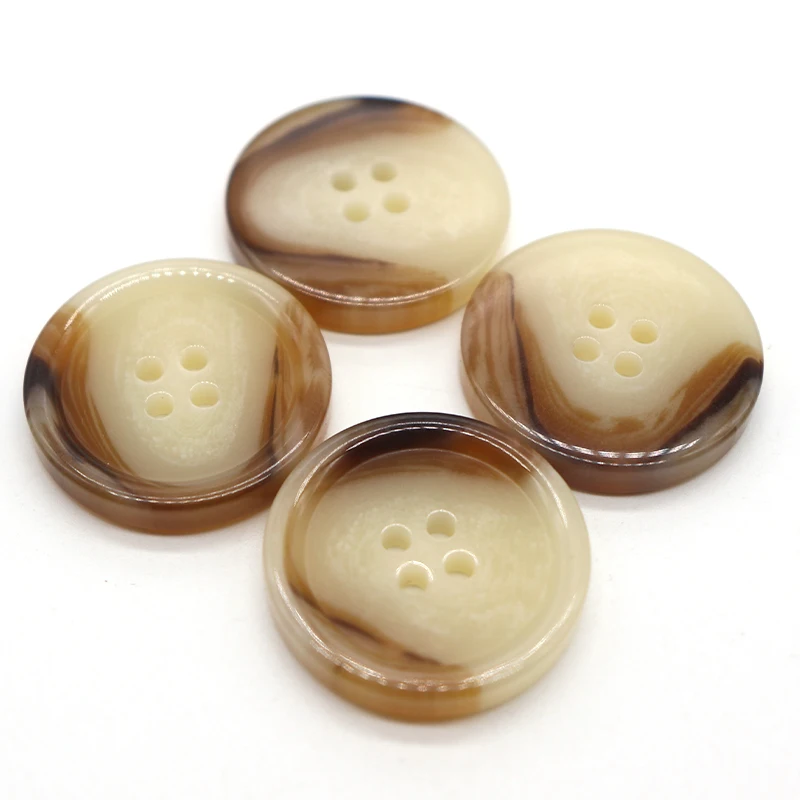 Ky High Quality Customized 15MM 4 Holes Round Sewing Cow Horn Natural Resin Buttons For Shirt Coat Clothes