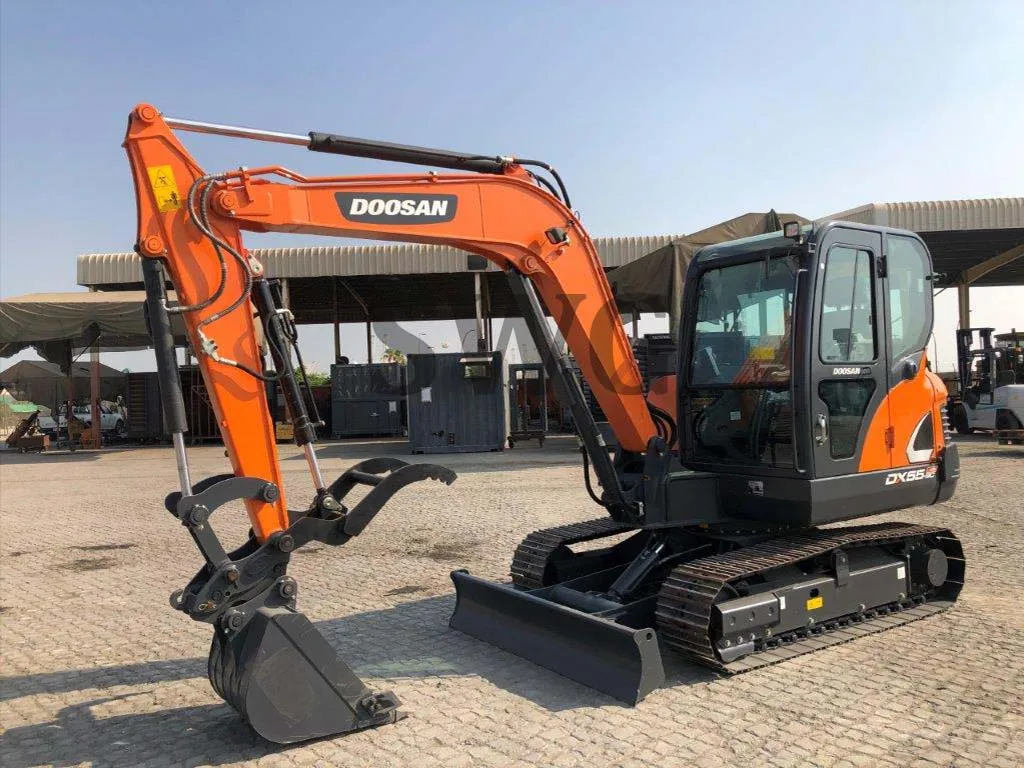DOOSAN DX55-9CN строительный экскаватор