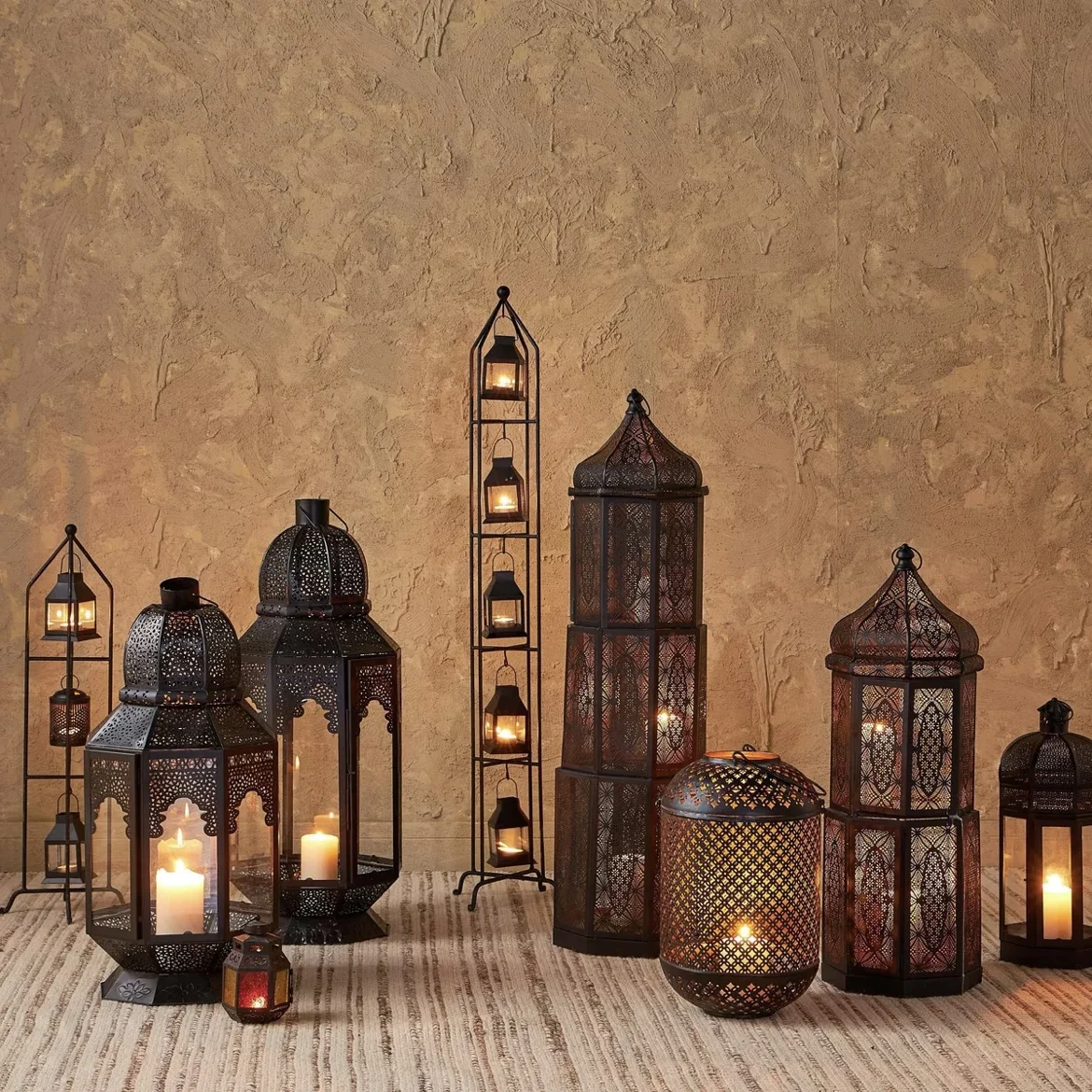 2025 Ramadan Decorations Lights Customized Black Metal Candle Moroccan Lanterns Home Decorative Hanging and Floor Lanterns