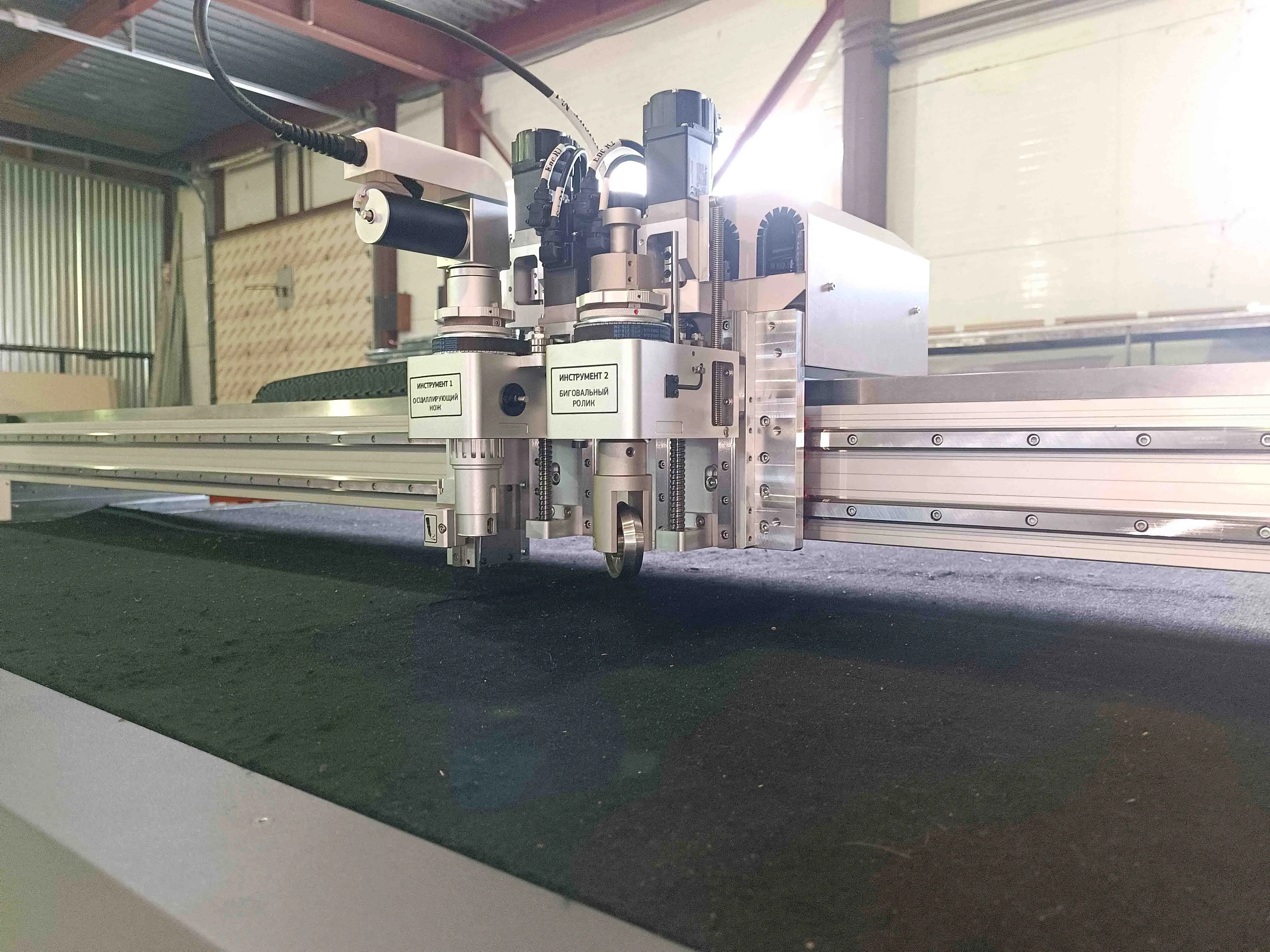 Proficut SRKS flatbed cutting plotter professional equipment for cutting different materials cutting plotter