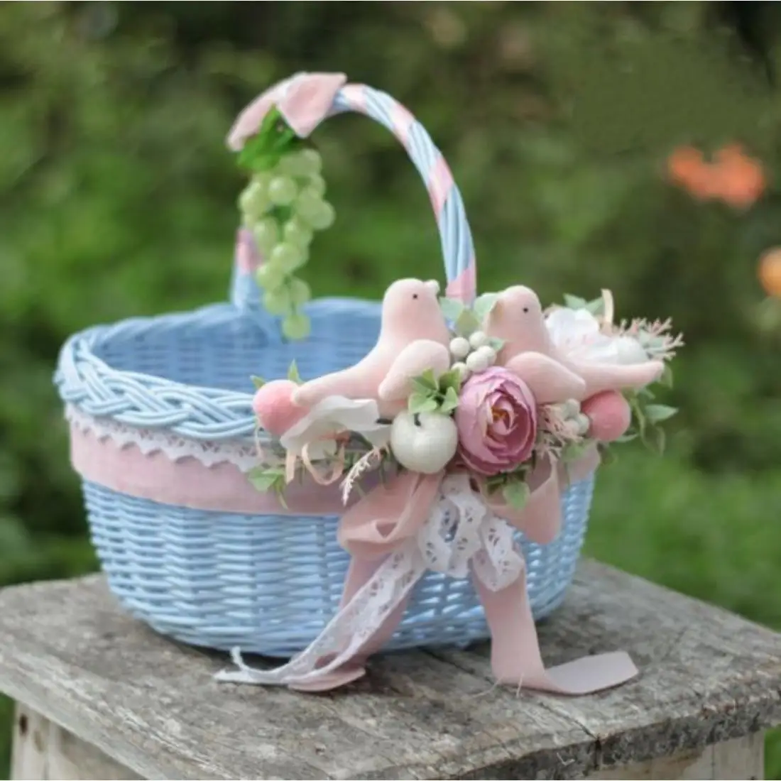 Elegant Accent Blue Color Rattan Basket Extra Exclusive Quality Unique Bohemian Style Basket Gift Hamper For Wedding And party