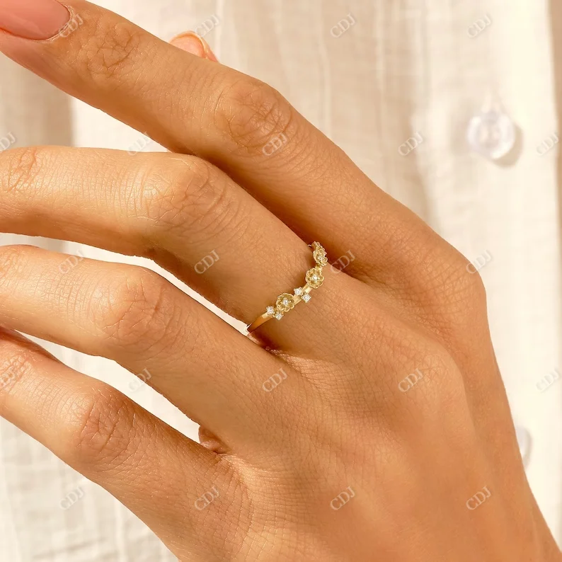 Newest Simple Design High Quality Natural Diamond Stackable Ring Small Daisy Flower Ring Popular Classic Simple Ring for Her