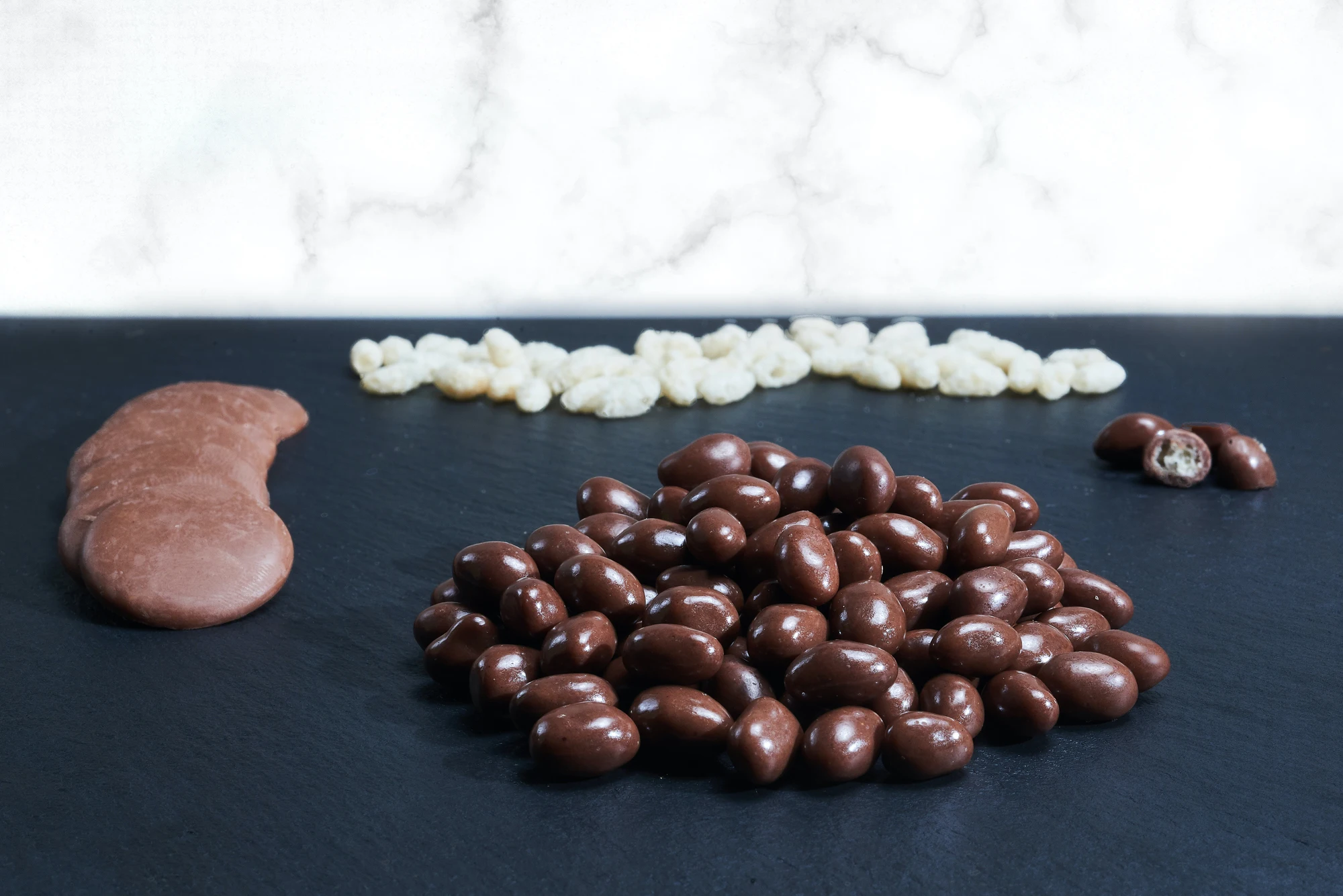 High Quality Italian Rice Crispies Coated in Creamy Milk Chocolate Tasty Biscuit Nut Fruit Bars 5kg Ready for B2B Sale