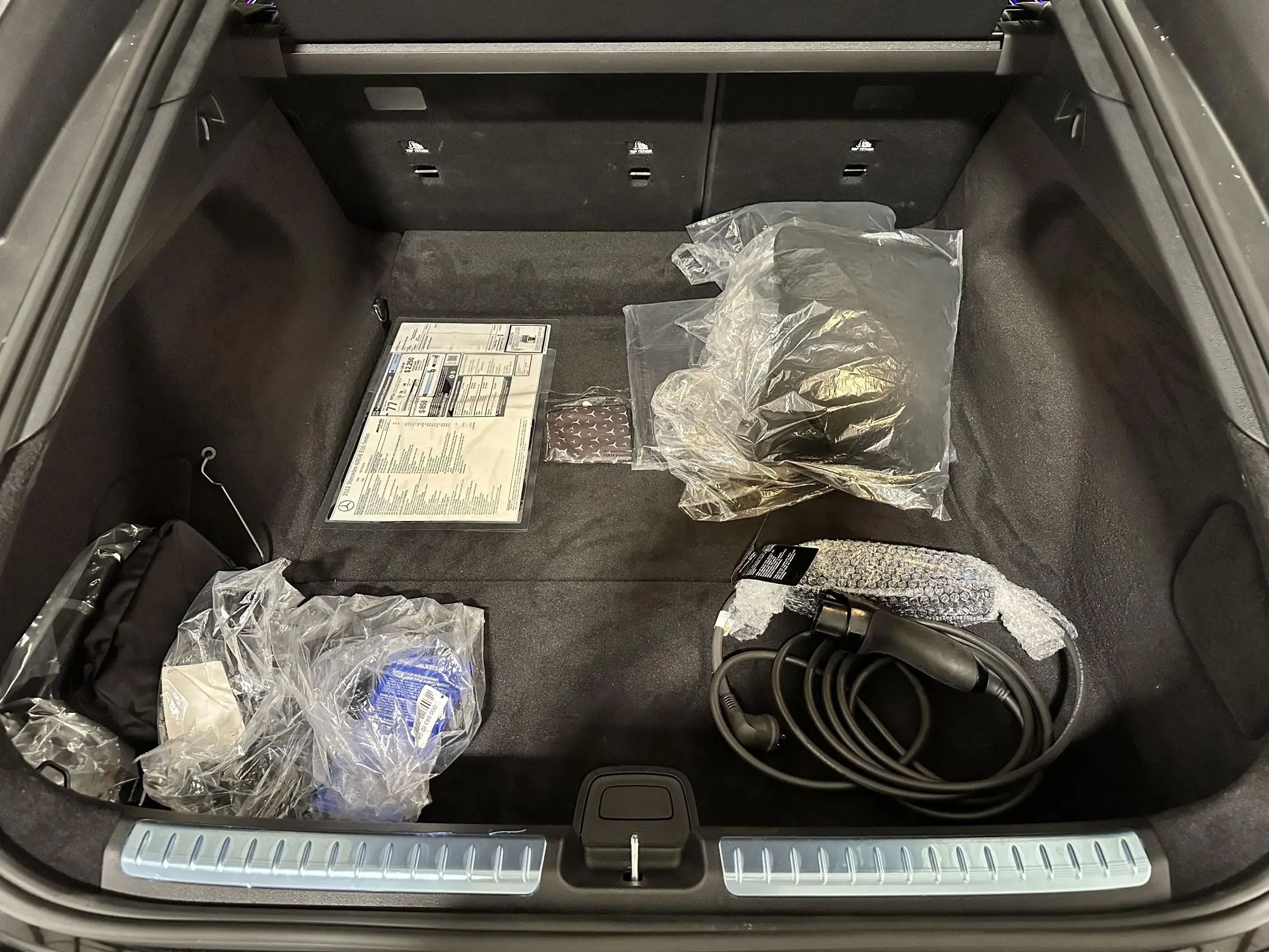 Neatly used 2022 Mer-ce-des-AMG EQS Hyperscreen, Dual-Motor AWD Sedan Transmission Automatic (7-Speed) for sale