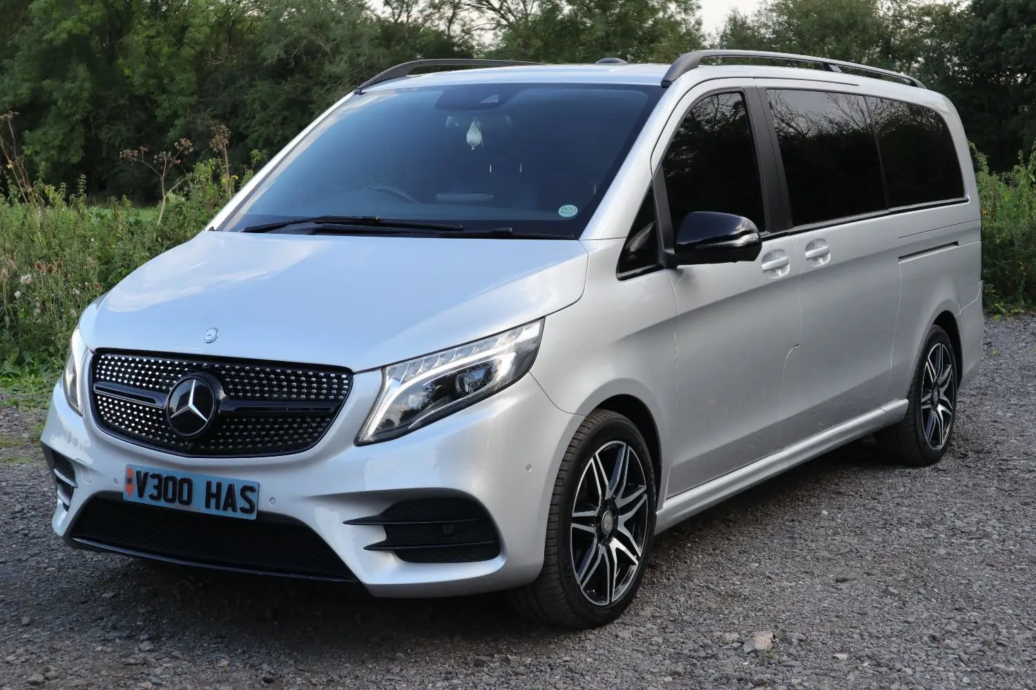 2020 - 2023 Good Quality  Mer-cedes-Be-nz V 250 Vito Tourer 119 CDI 4MATIC  Mini Bus Van