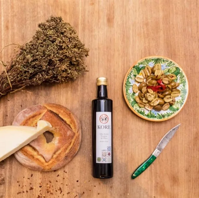 Best Quality Pure Extra virgin olive oil 100 Made in Italy 050L