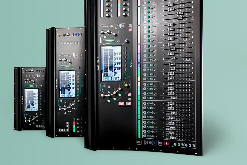 Alle  & nHeath SQ-7 48-channel Digital Mixer