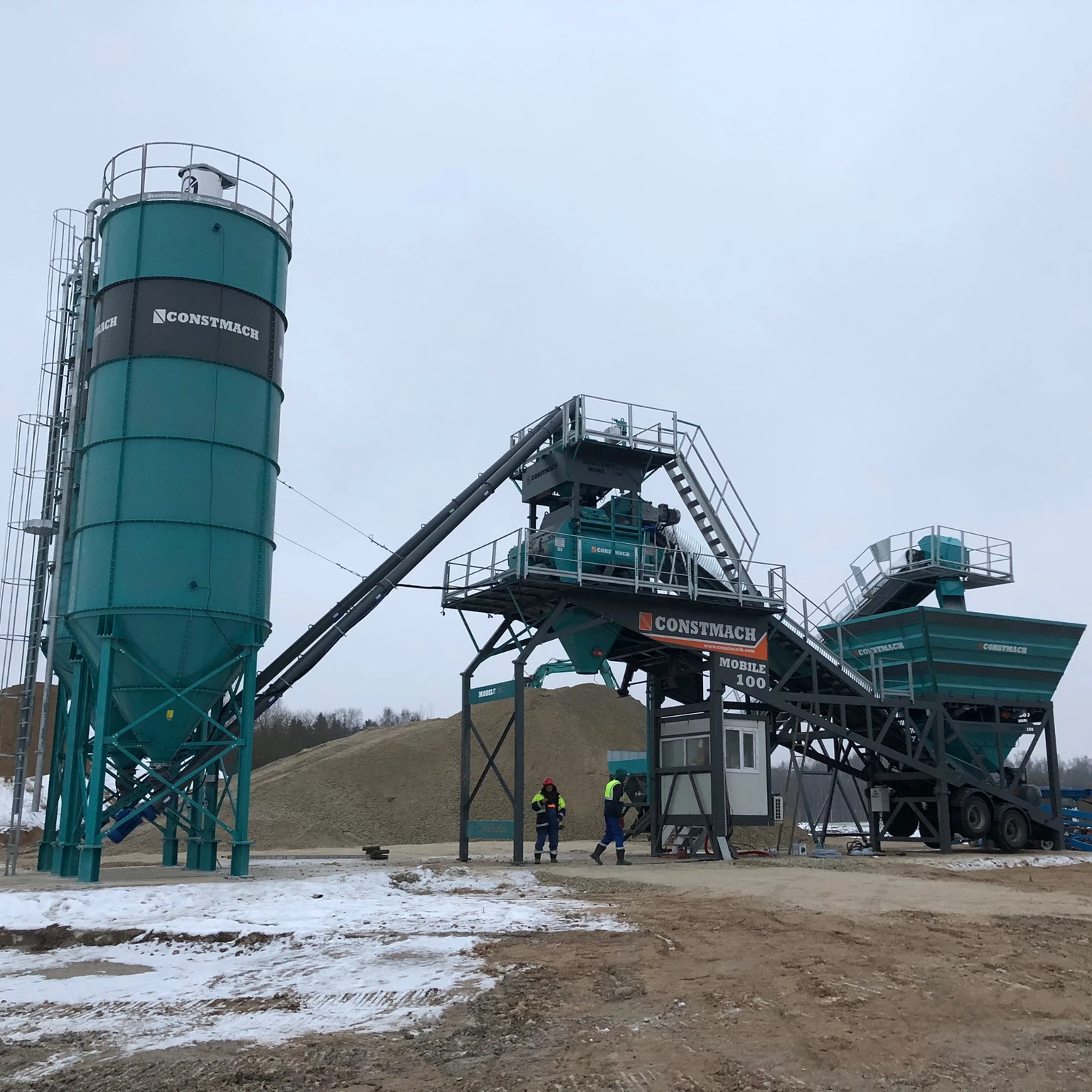 100 m3/h MOBILE CONCRETE  BATCHING PLANT FOR SALE ,  ORDER NOW !