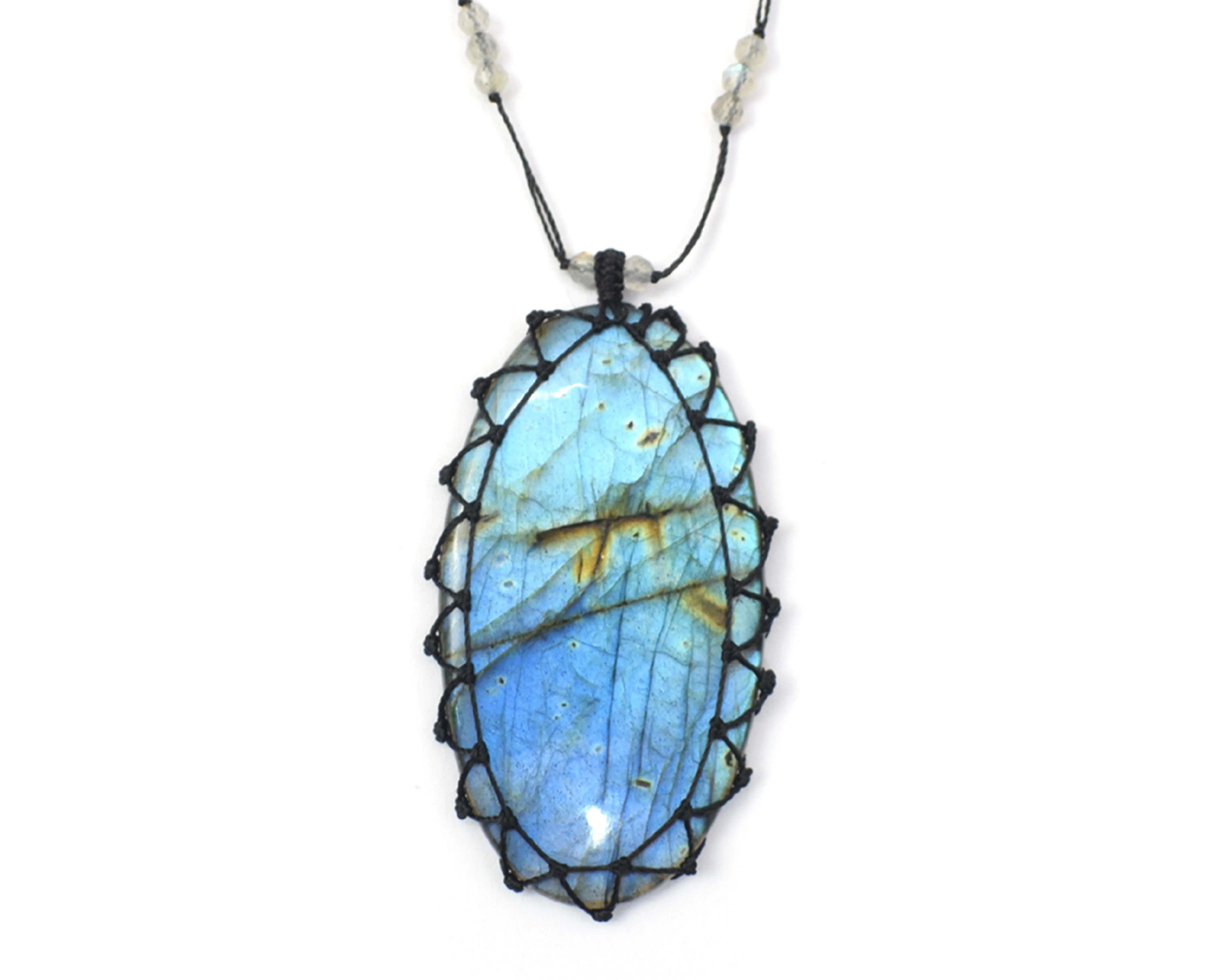 Natural Labradorite Gemstone With Beads Handmade Oval Shape Fashionable Carving Stone Thread Necklace Pendant