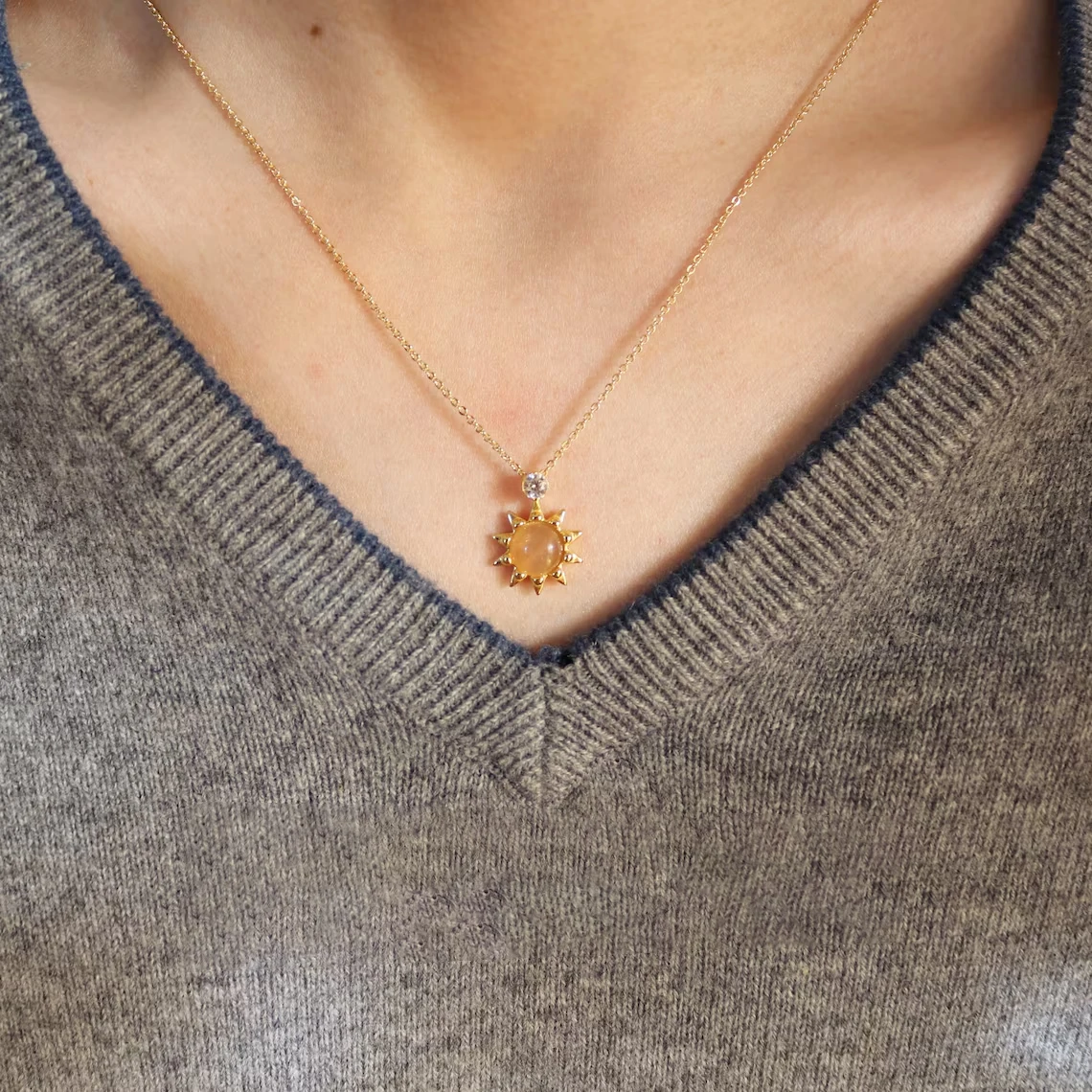 HOYA exquisite crystal Birthstone Pendant Necklace 925 sterling silver natural sunstone sunflower necklace