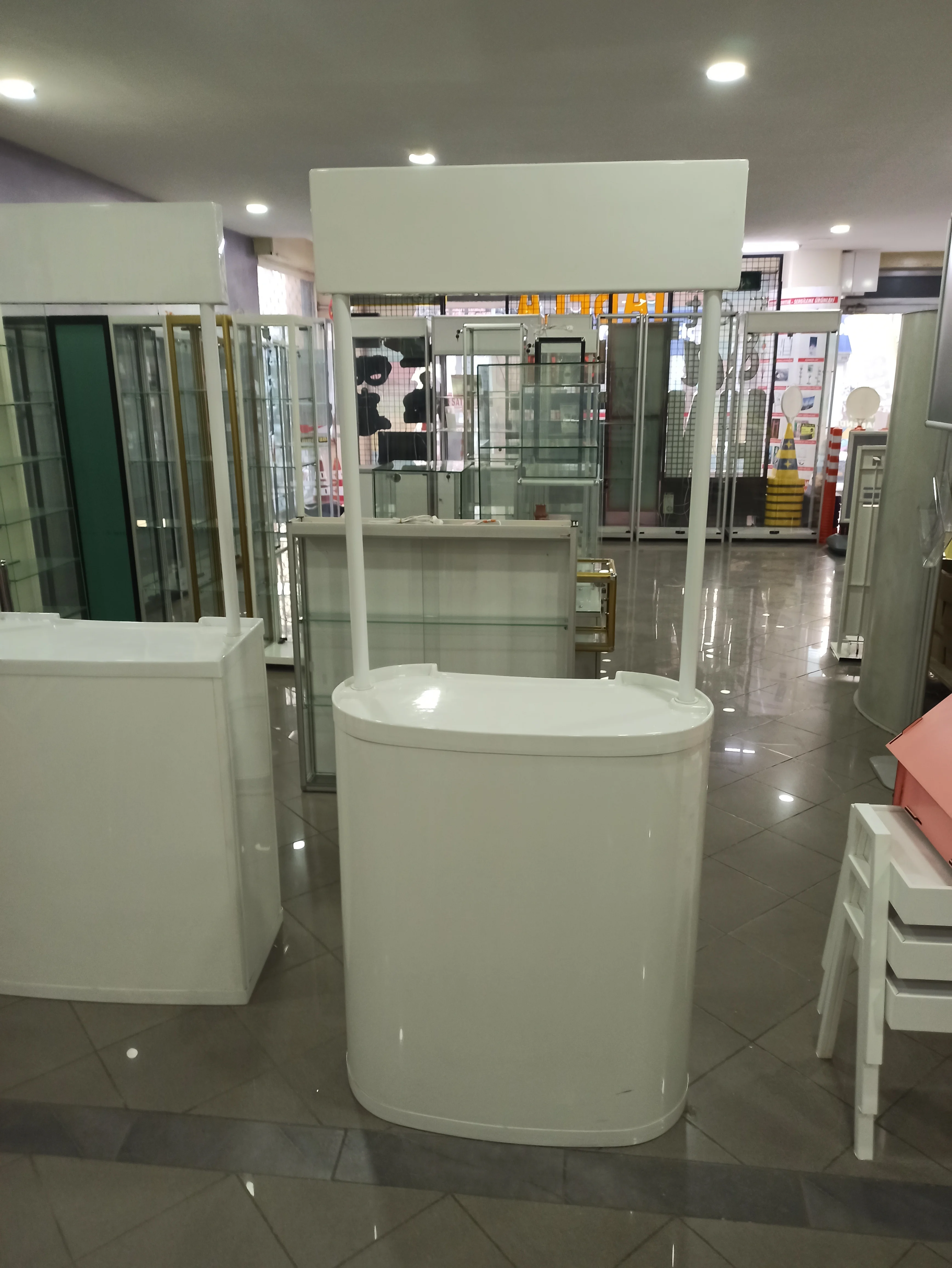 Quality Plastic Supermarket Oval Foldable Counter Display Stand Marketing Displays Exhibition Bean Promostand