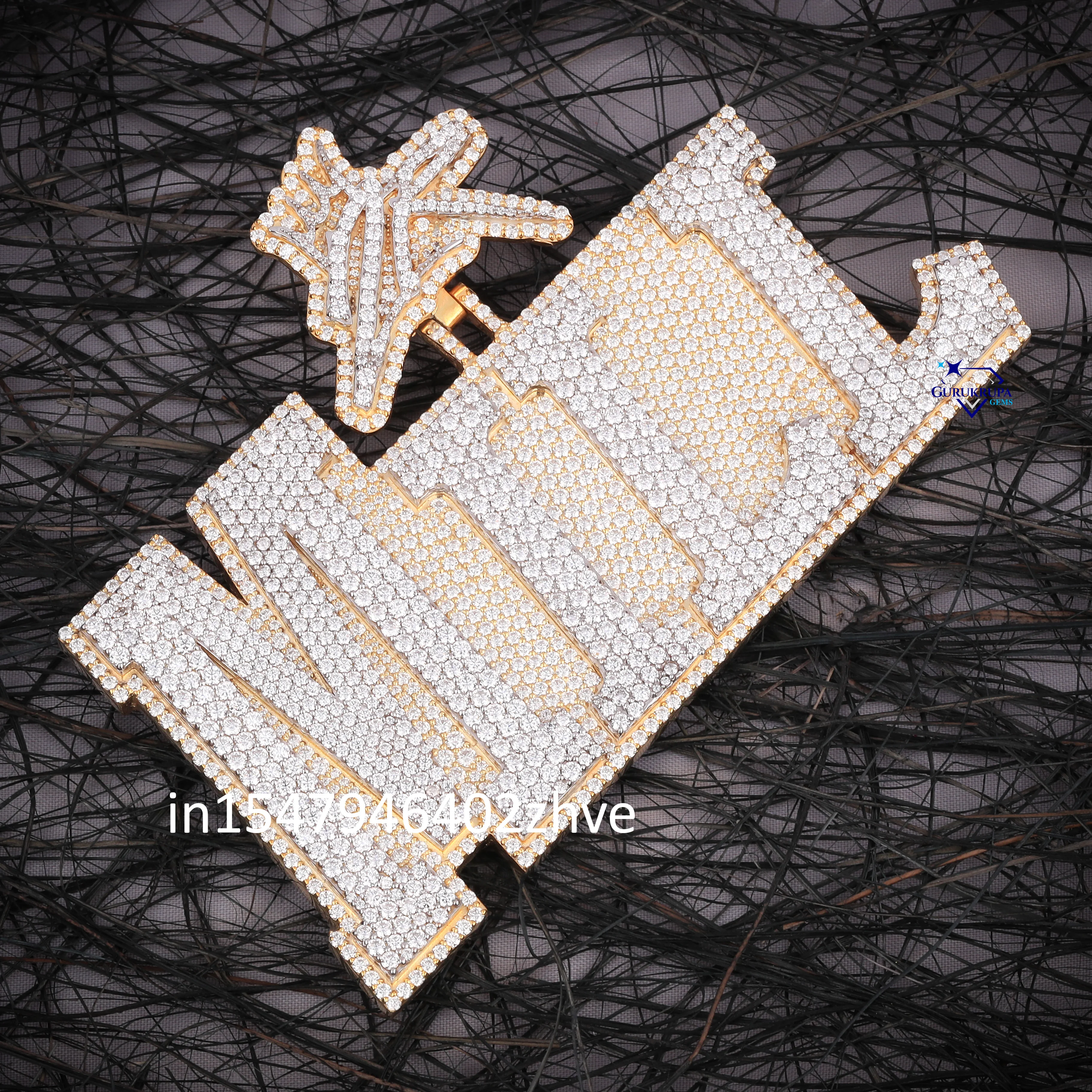 Elegant Unisex Customized 14KT Solid Yellow Gold Round Cut Moissanite Diamond Pendant Iced out Hip Hop Style for Parties