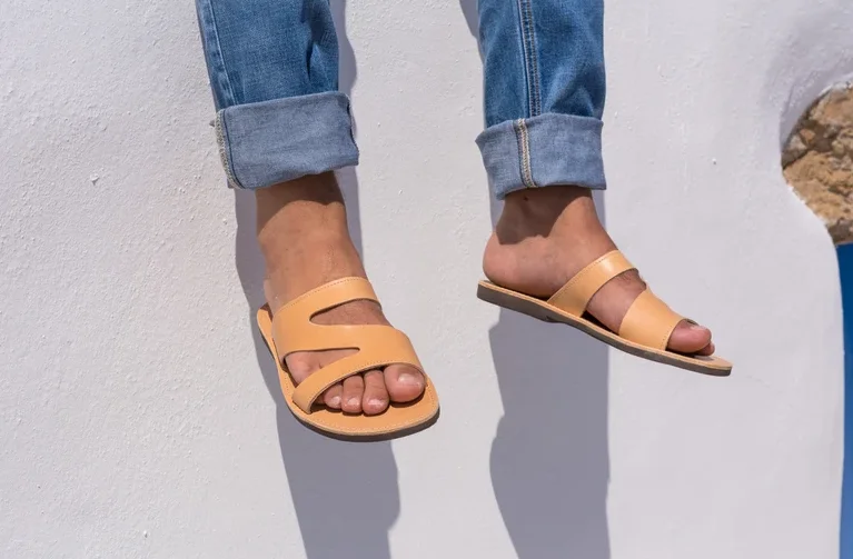 Summer Slippers for Man Leather Beach Outdoor Slippers Summer Sandals Men Casual Leather Shoes Microfiber Open Toe