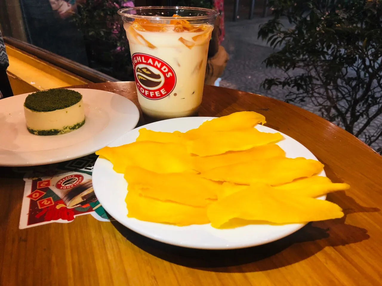 Услуги по оптовой поставке мягкого сушеного манго 1 кг для российского рынка 2022 низкой