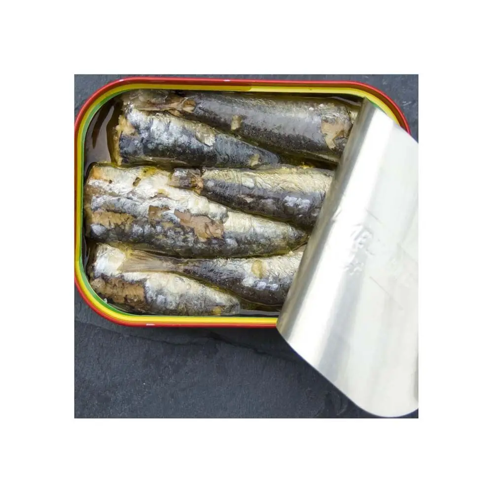 Canned Sardine in Vegetable Oil 125g Sardine canned fish wholesale Canned fish canned sardines Instant canned food