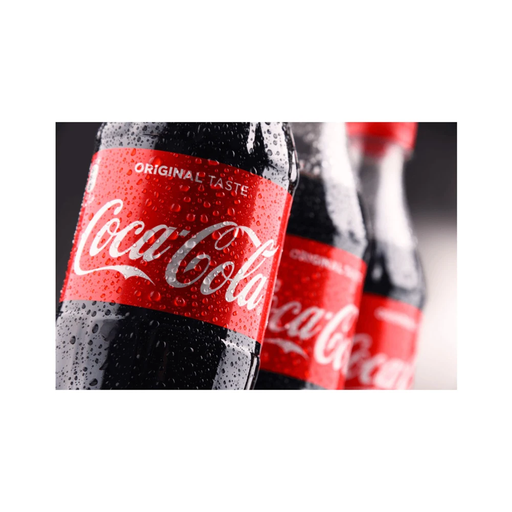 Coca Cola 330 мл банки бутылки кокса упаковка нормального коричневого происхождения тип жизни напитки сода