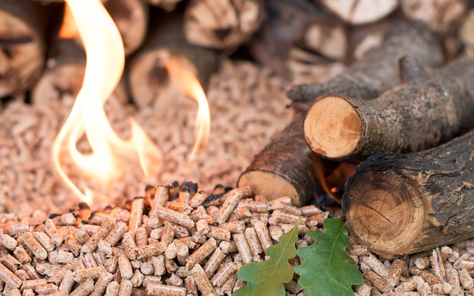 Wood Pellets For Household Stove and Factory Heat