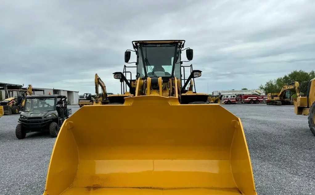 Дешевая цена 230HP использованный CAT 950M колесный погрузчик для строительных работ и сельского хозяйства