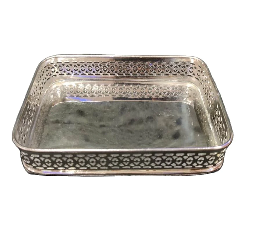Fancy design square hammered tray with silver fancy brass handle fruit tray