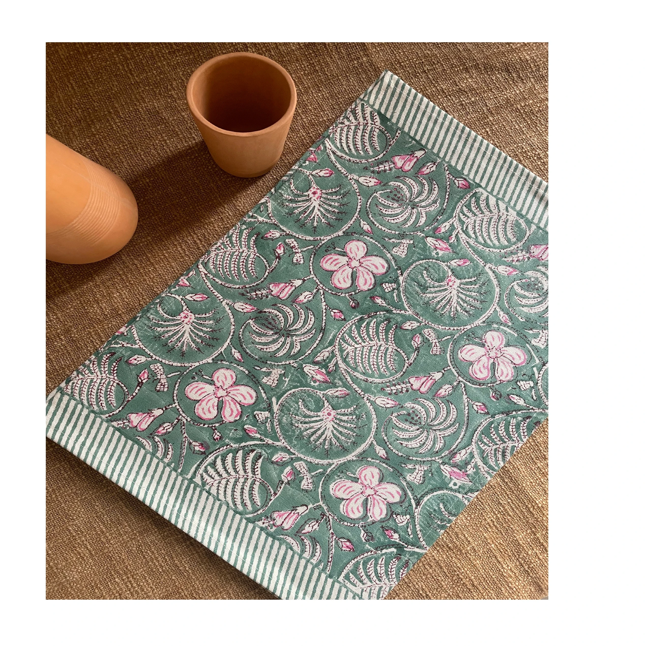 Оптовая продажа, коврики и салфетки с цветочным принтом из индийского хлопка зеленого и розового цветов, набор из 6 салфеток и 6 ковриков