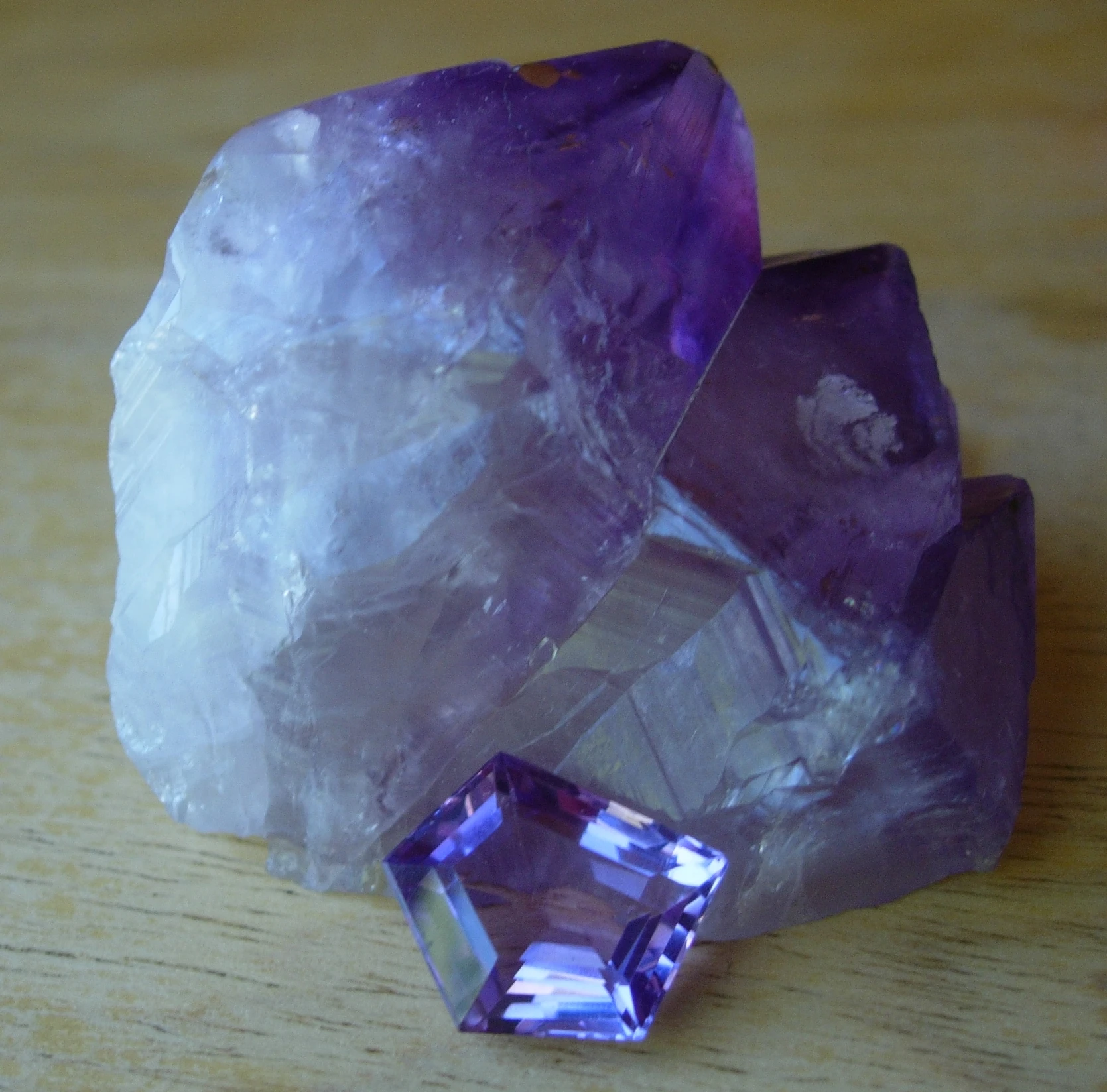 Backlit Amethyst Gemstone Table Top / Semi Precious Gemstone Amethyst Table Top