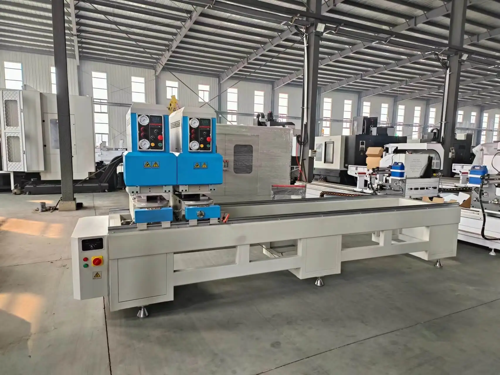 Double Head Seamless Welding Machine for Max Height 140mm Colorful Pvc Profile Making