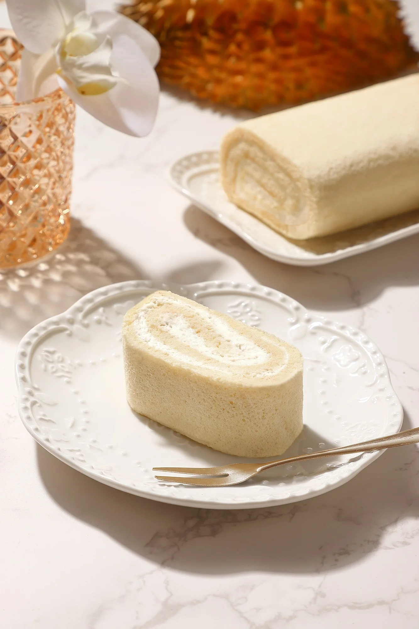 Wholesales Bulk Roll Cake Malaysia 200g Frozen Baked Goods Classic Vanilla Flavor King durian puree Swiss Roll