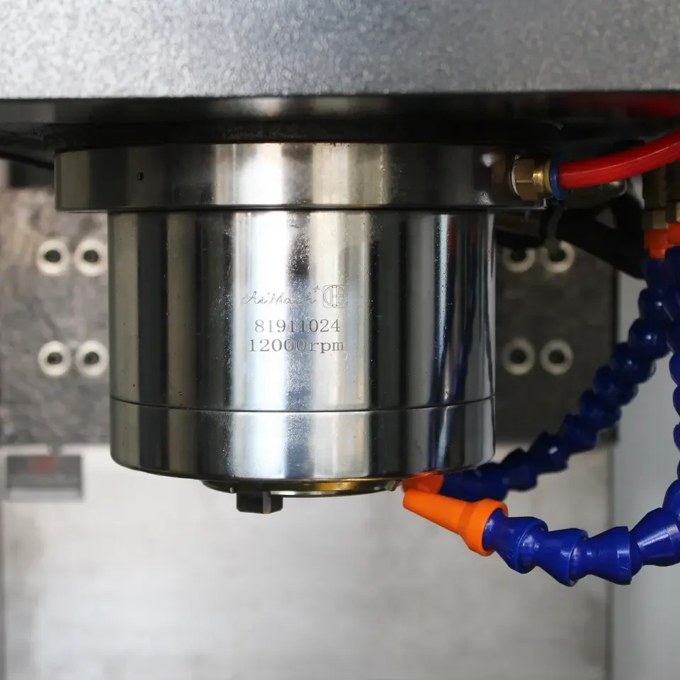 VMC1060 Max Travel Metal Customized 3 Axis Vertical CNC Turning Machining Vs Milling Center Lathe Machine