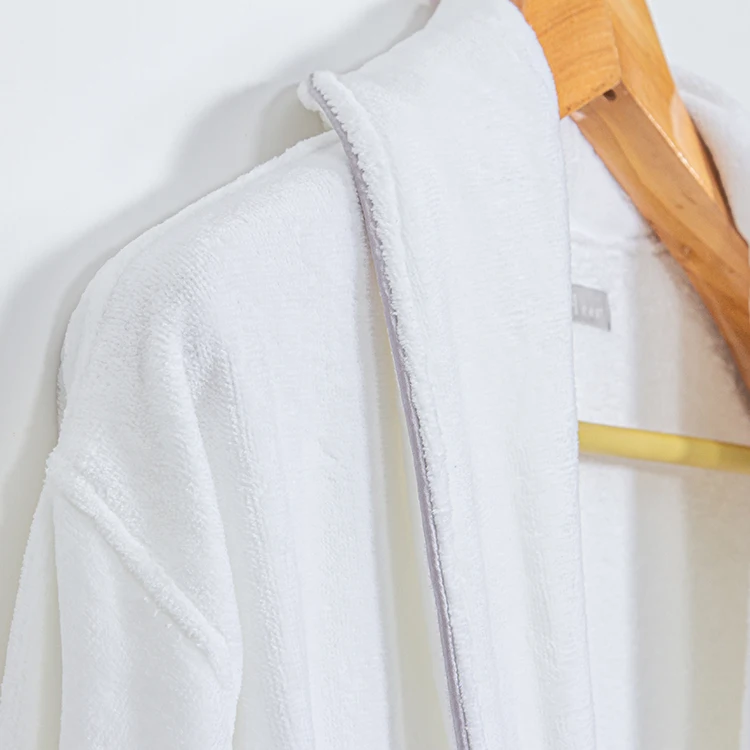 Hotel Wholesale 100 Cotton White Satin High Quality Bathrobs